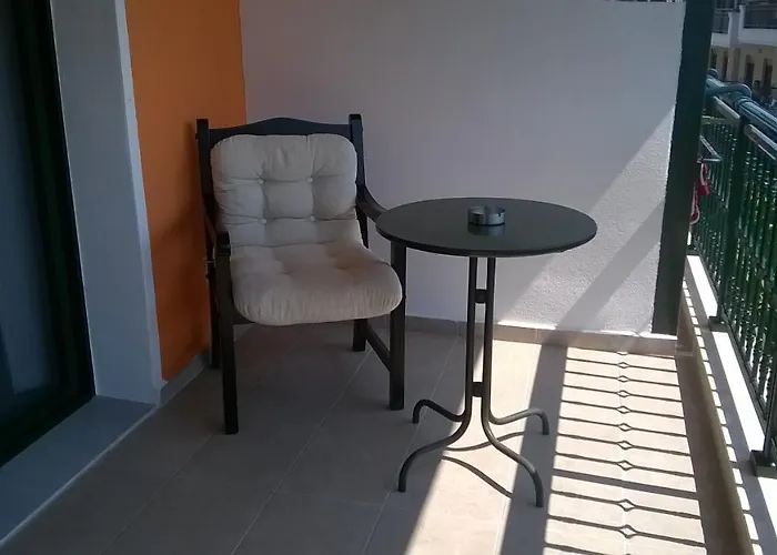 Апартаменты Orange Tree Garden Пефкохори