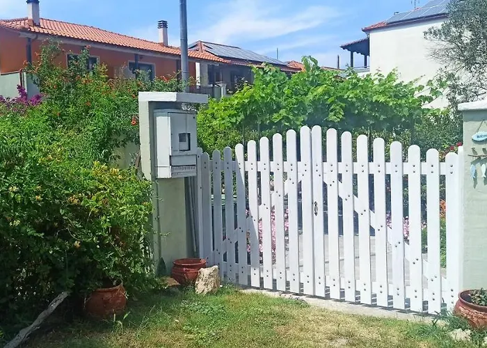 Orange Tree Garden * Пефкохори